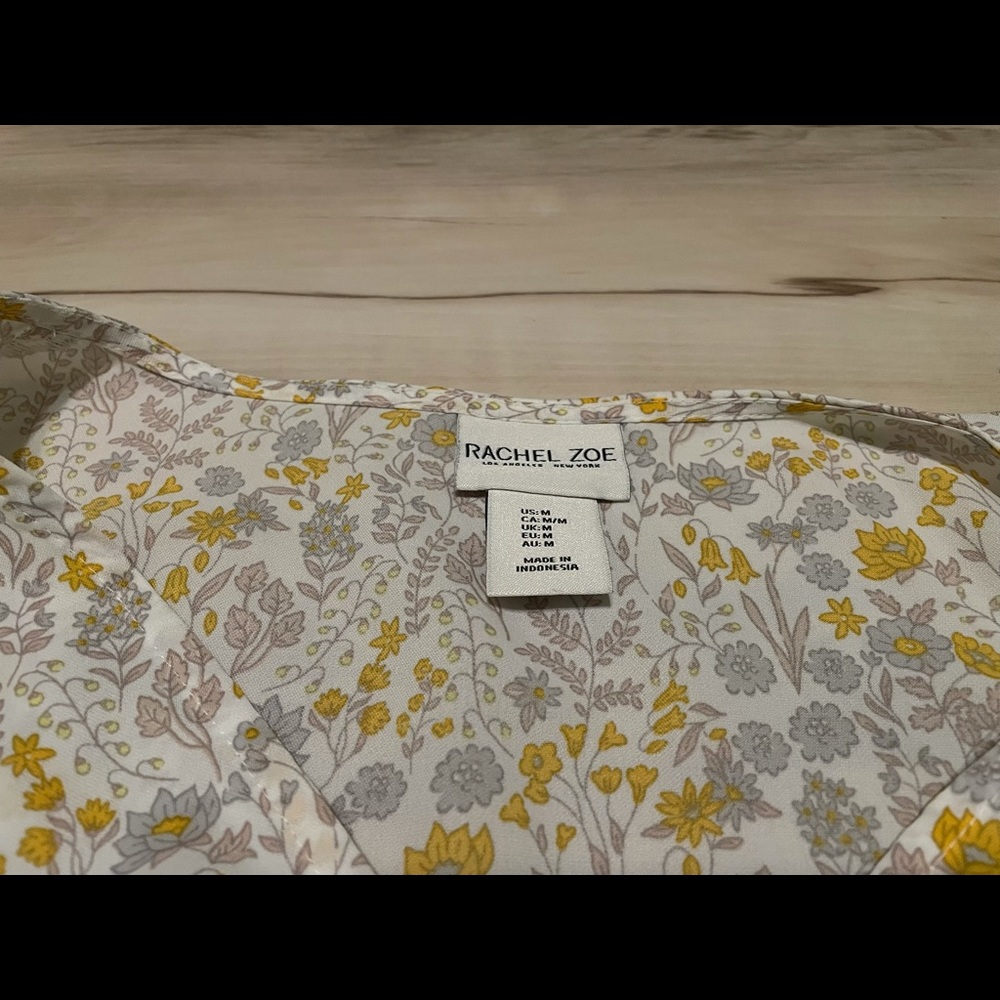 professional blouse - Picture 2 of 4